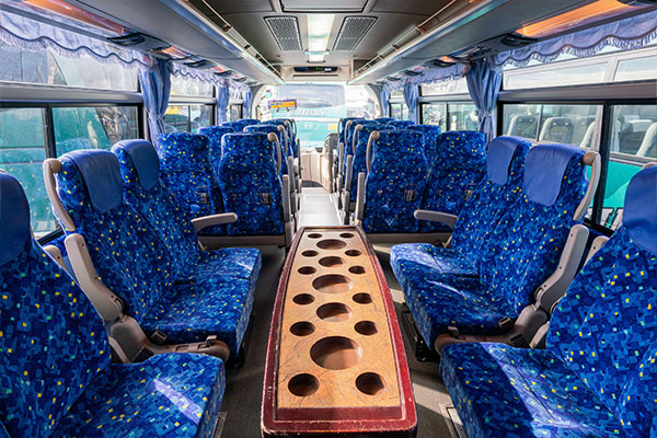 中型サロンバス